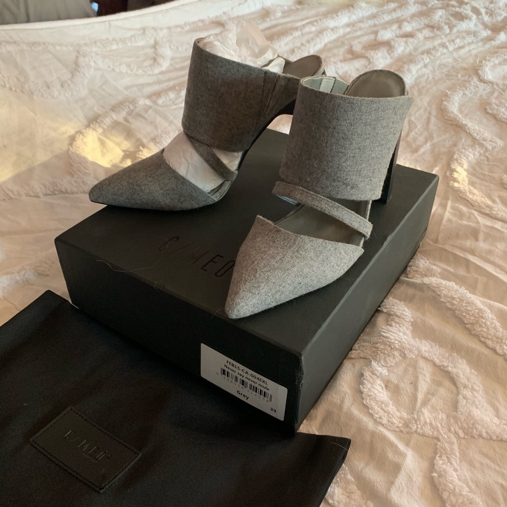 C/MEO Gray Mule Heels